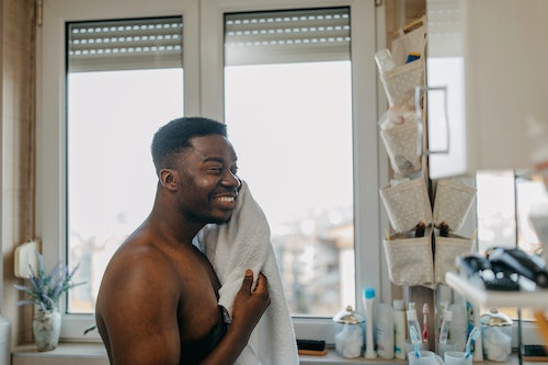 This Is The Right Way To Wash Your Face