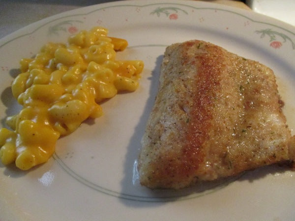 Fried Walleye Fillet w/ Mac and Cheese